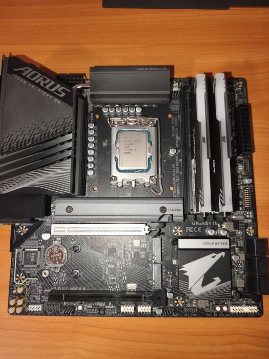 Установка Windows. Программист Виндовс Виндоус Ворд Эксель Айтишник