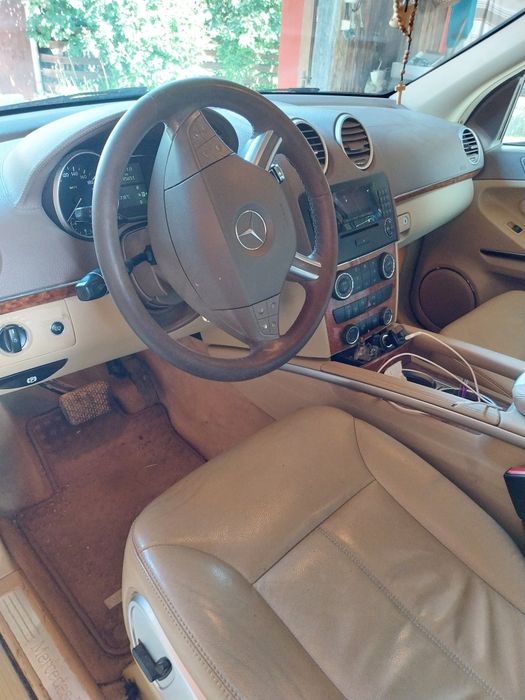 De vanzare Mercedes gl 320 preț in euro.preț 6900 € .