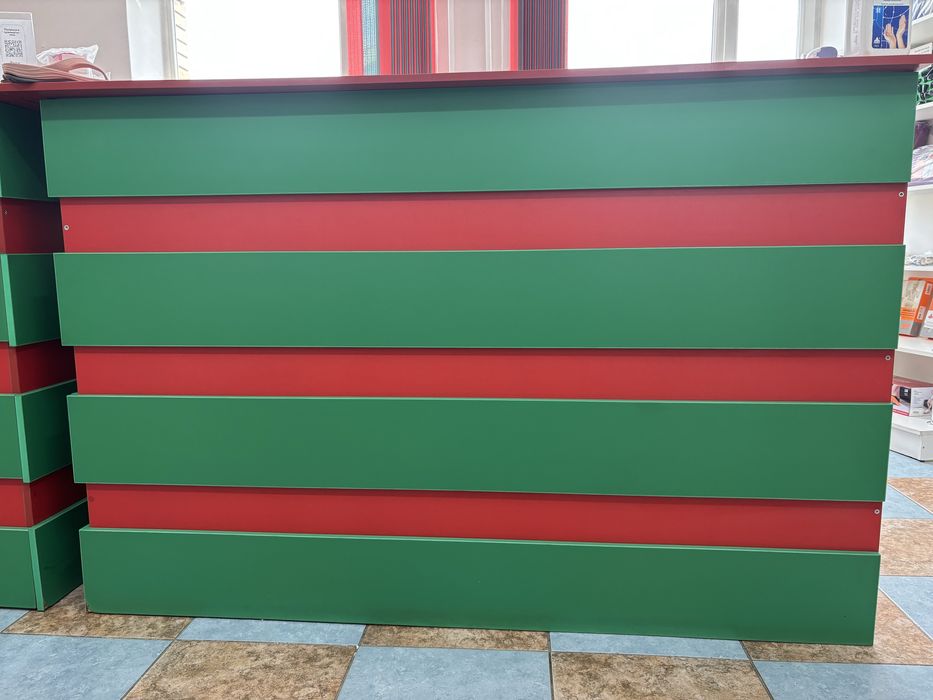 Продам стойки ресепшен