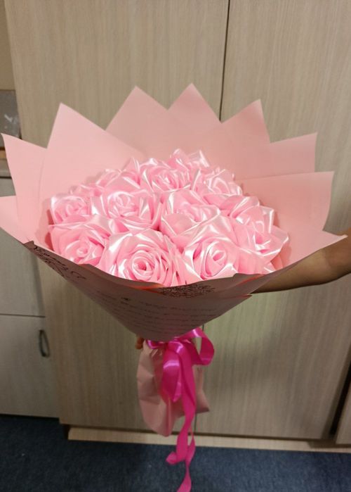 Lentali Gullar qoʻlda yasalgan