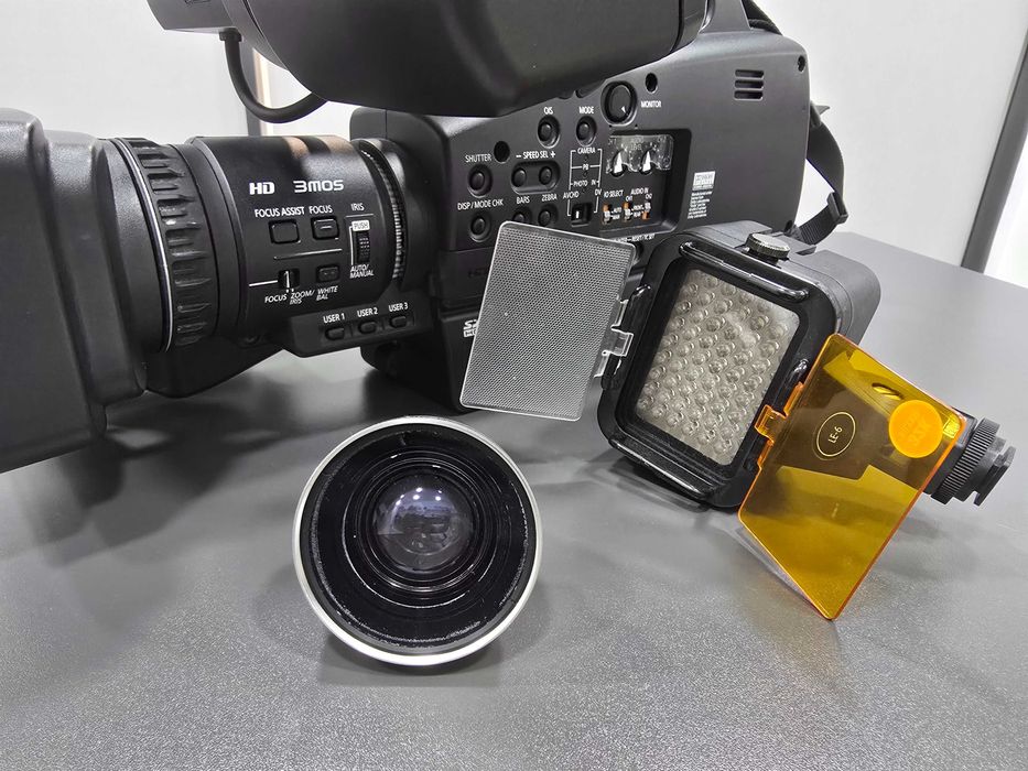 Продам видеокамеру Panasonic AG-HMC84ERе