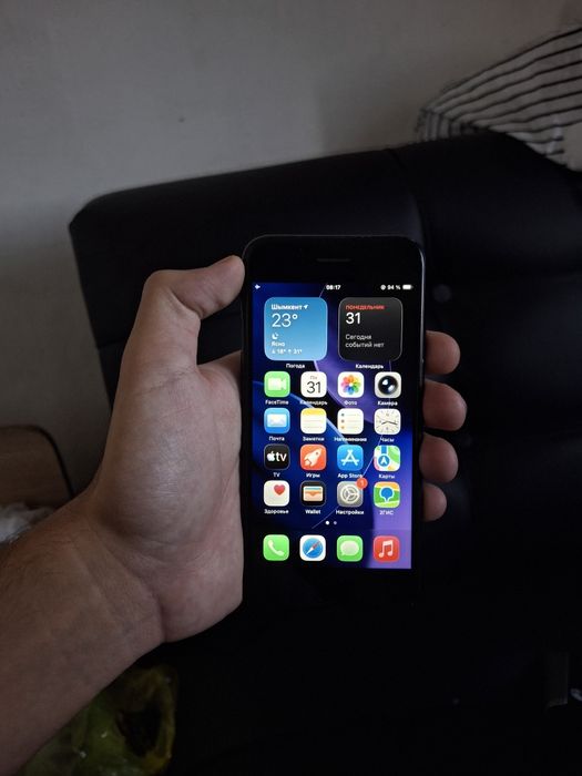 iPhone 2020 64гб срочно сатылады айфон се