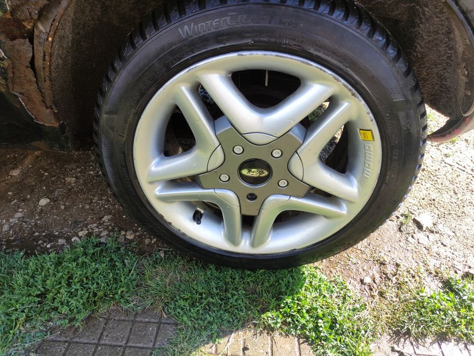 Momo ferrari 4x108 с гуми