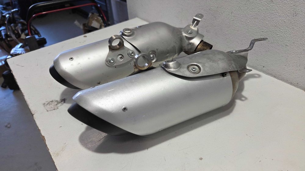 Aripa scarite Ducati Hypermotard Hyperstrada