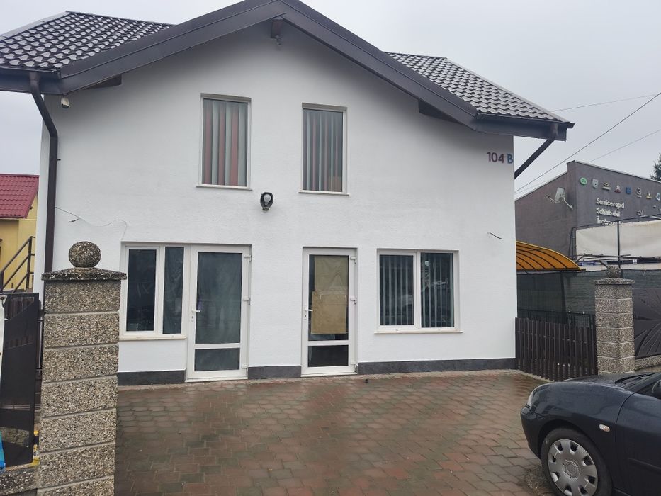 Ofer spre închiriere 60 mp/etajul,Ofer toată vila/mansarda unei vile