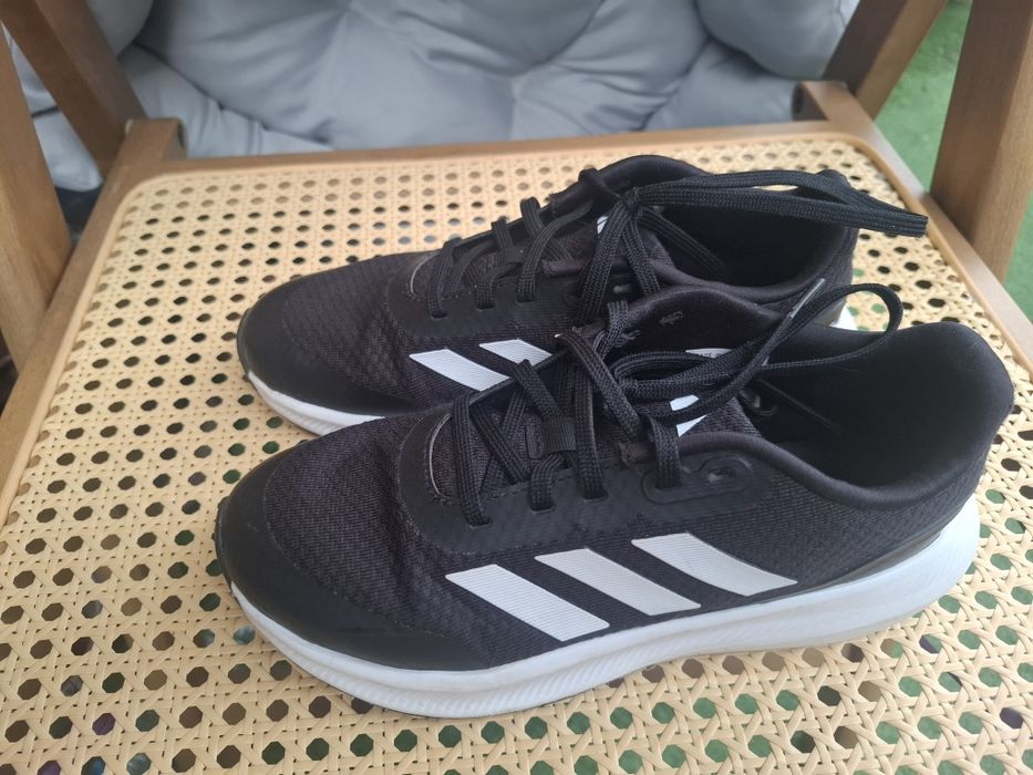 Маратонки Adidas 35 размер маратонки SHAQ 35