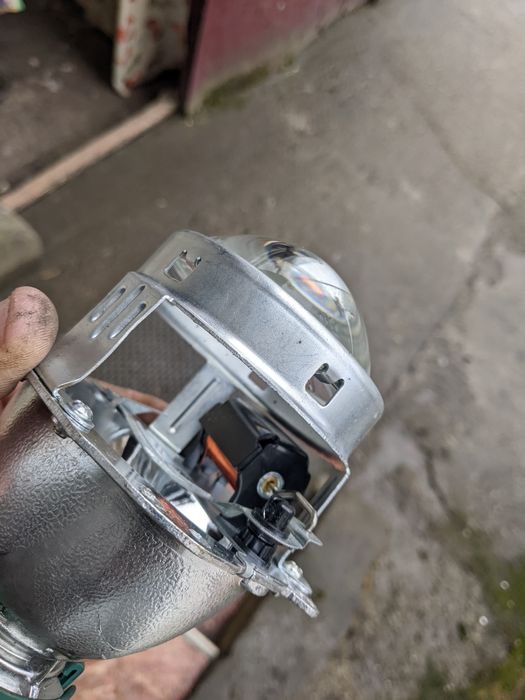 Lupe farururi alfa ww Audi mercedes