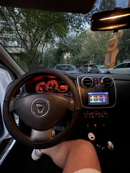 Inchiriez Dacia Logan/Sandero pentru uber/bolt ridesharing sau uz personal