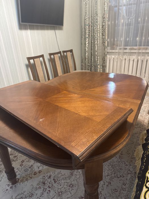 Стол  4 стульями