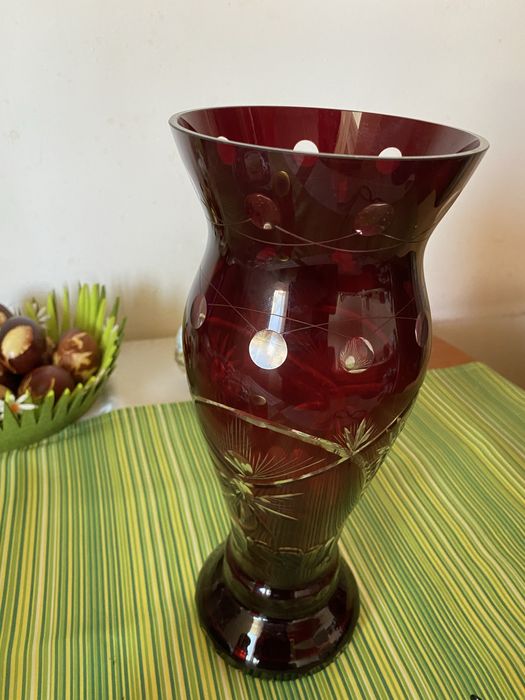 Vaza mare din rubin 29 cm