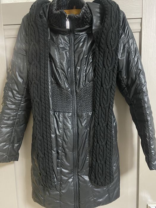 Продам женскую куртку осень весна