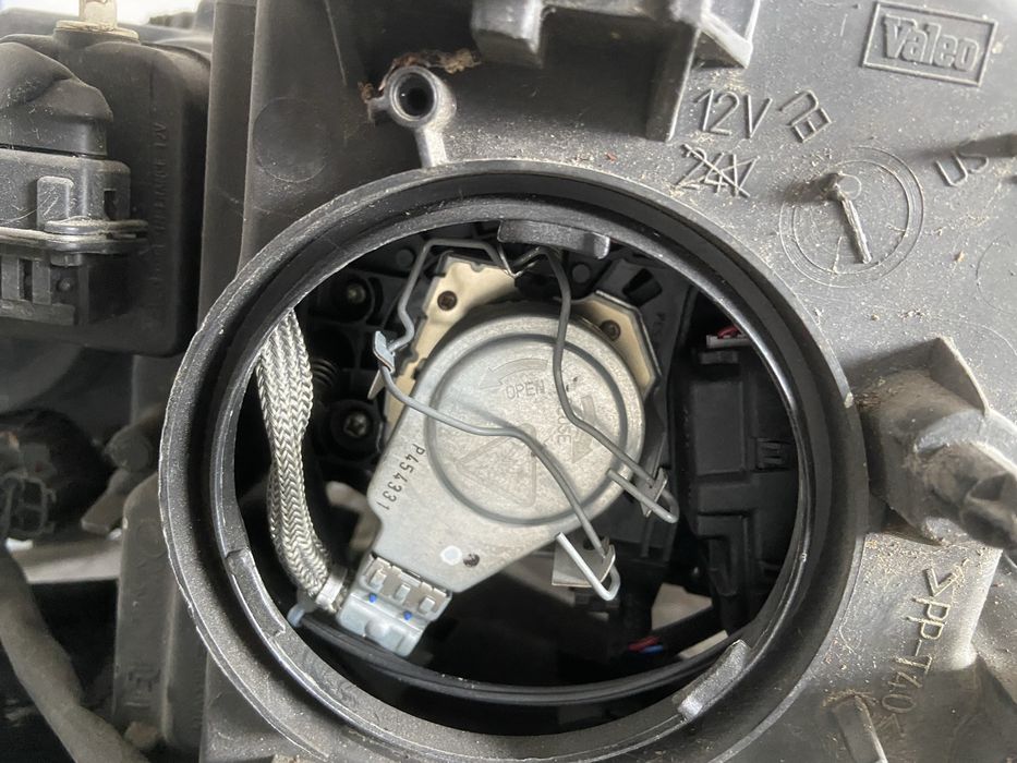 Фарове Волво ХЦ90 / Volvo XC90 Xenon