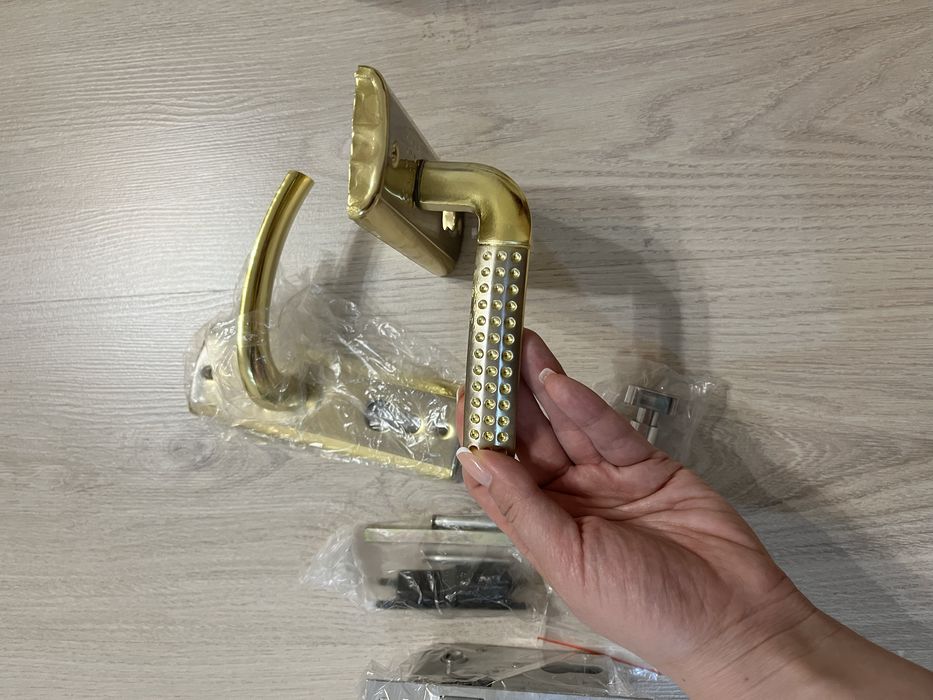 Дверной замок НОВЫЙ