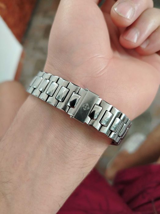 Часовник Patek, Breil
