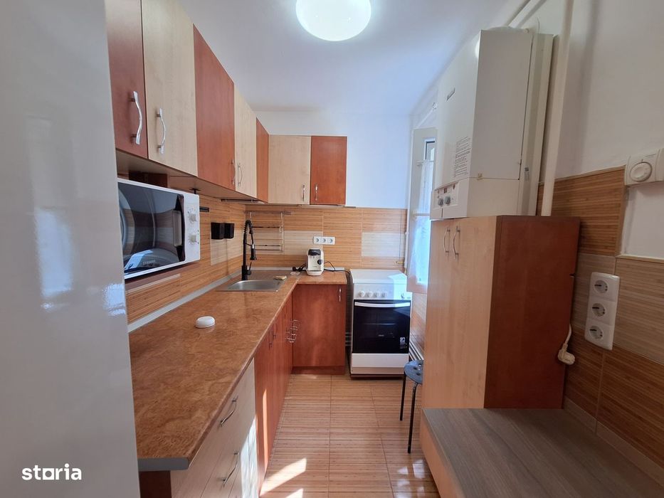 Apartament cu 1 camera-complet renovat-centrala proprie-38 mp utili-Fr