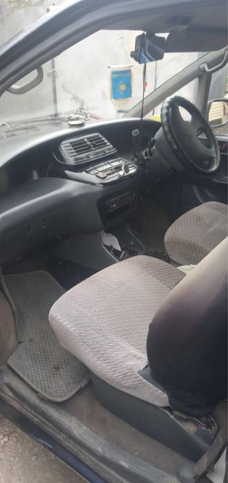 Продам хороший семейный автомобиль