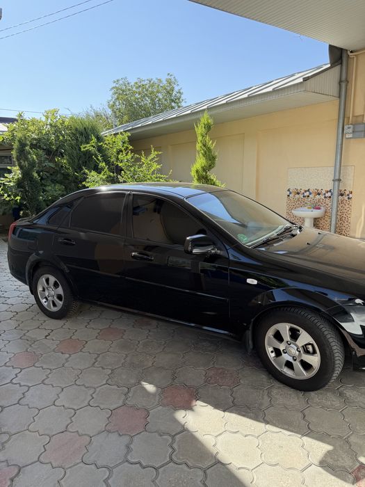 Продам чёрнью Жентру автомат 2018