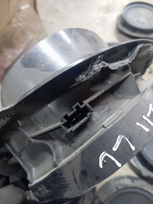 Дверные колонки Mercedes W211