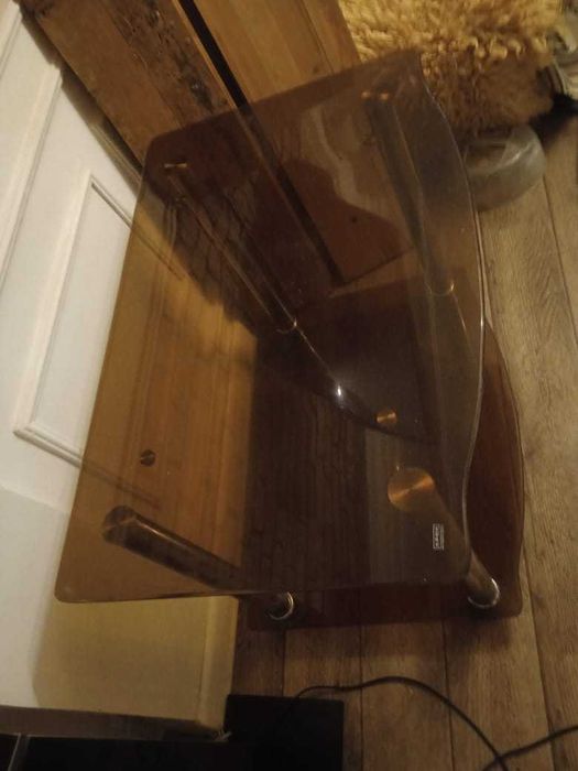 стеклянная тумба