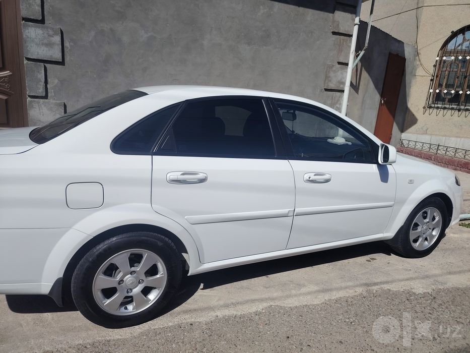 Автомобиль Gentra