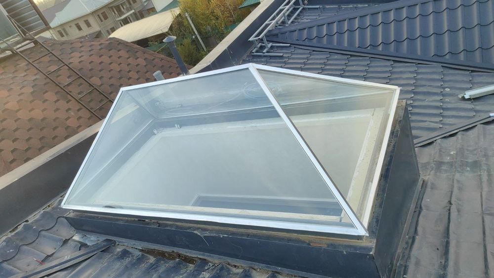 Стеклянные кришы, мансардные окна. Зенитные фонари.