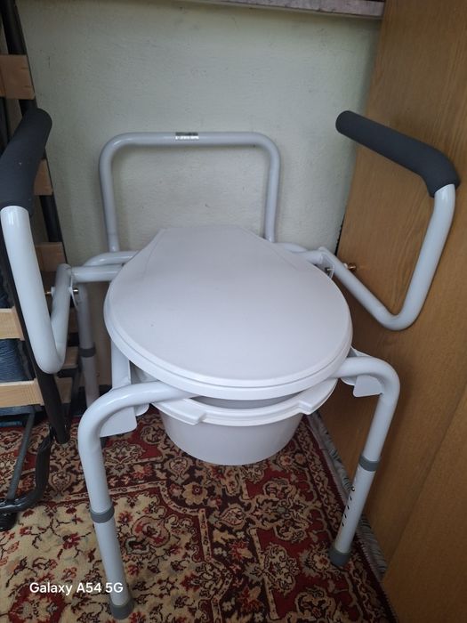 Тоалетен стол ползван