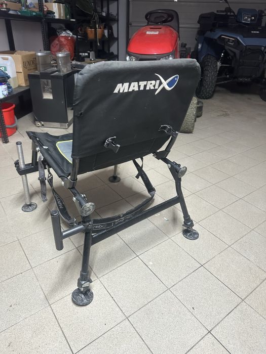 Vand scaun de pescuit feeder  Matrix
