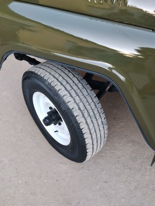 Ideal xolatda Uaz sotiladi rasxot yoʻq