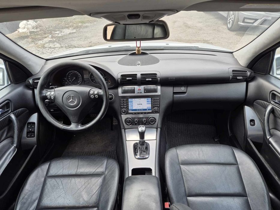 Mercedes W203 C320CDI 224кс AMG пакет нави ксенон автоматик НА ЧАСТИ!
