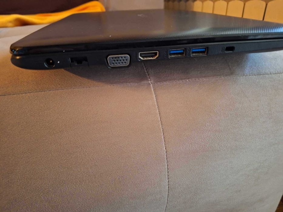 Лаптоп Asus X555LJ