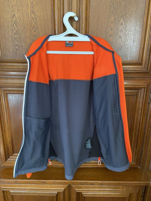 Vând geacă Jack Wolfskin  softshell Eagle Peak ll