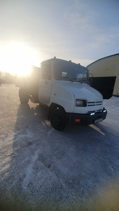 Продам зил бычок.