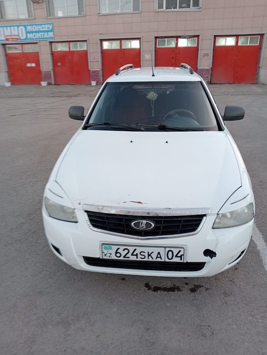 Продам Приора 2 мил