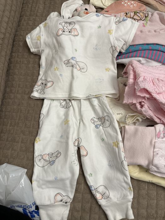 Продам детские вещи