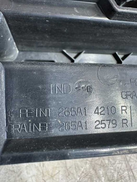 Dezmembrari Stop dreapta RENAULT TRAFIC cod piesa 265A14210r