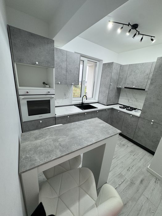 Închiriez apartament in city nord