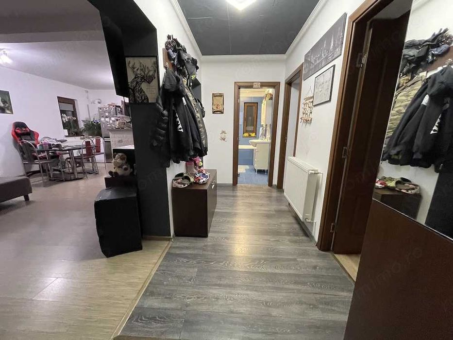 Proprietar vând casă cu teren în vatra satului Săcălaz