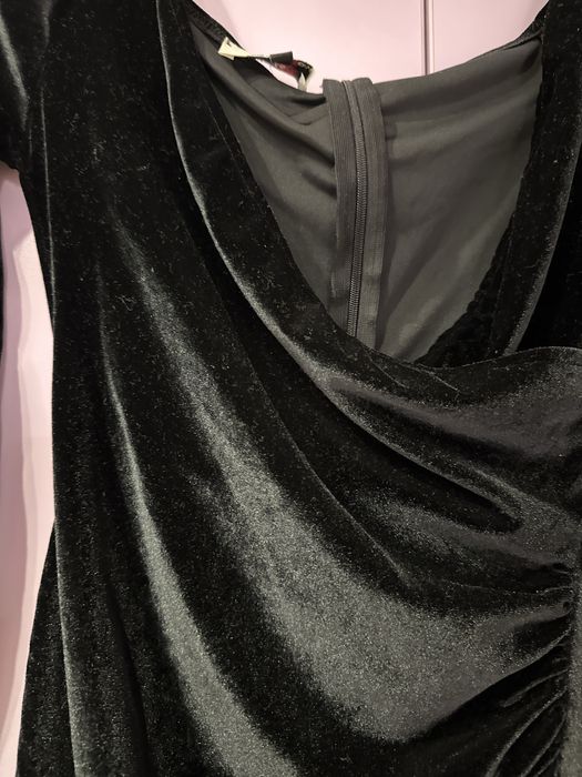 Елегантна  черна къса рокля