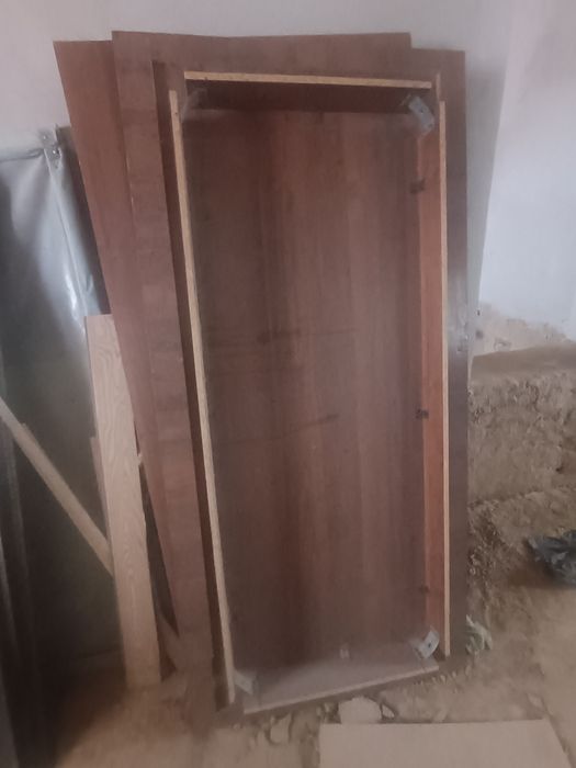 Стол обеденный качественный