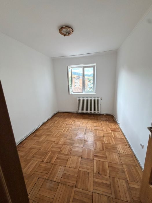 Apartament de vânzare - Cugir