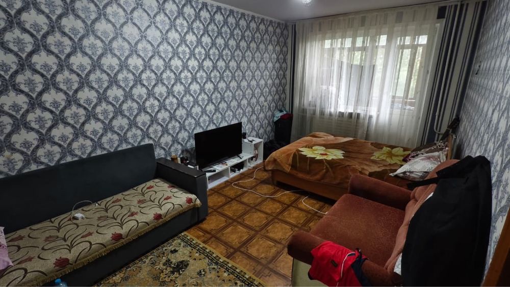 Продам 1 комнатную квартиру 34,3 кв метра по адресу назарбаева 97