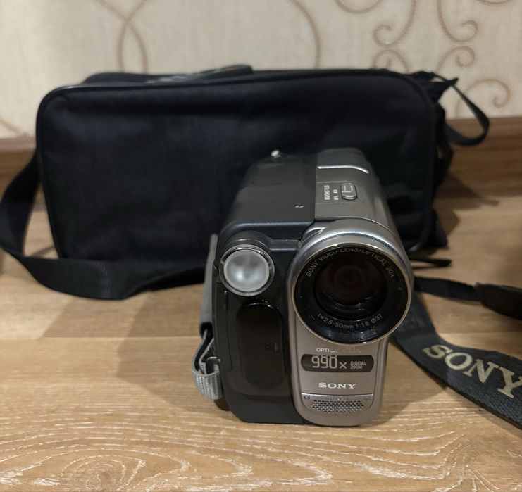 Видеокамера Sony handycam digital 8