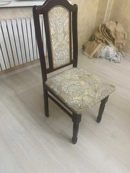 Продаются стулья б/у