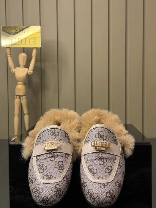 Papuci cu blana dama