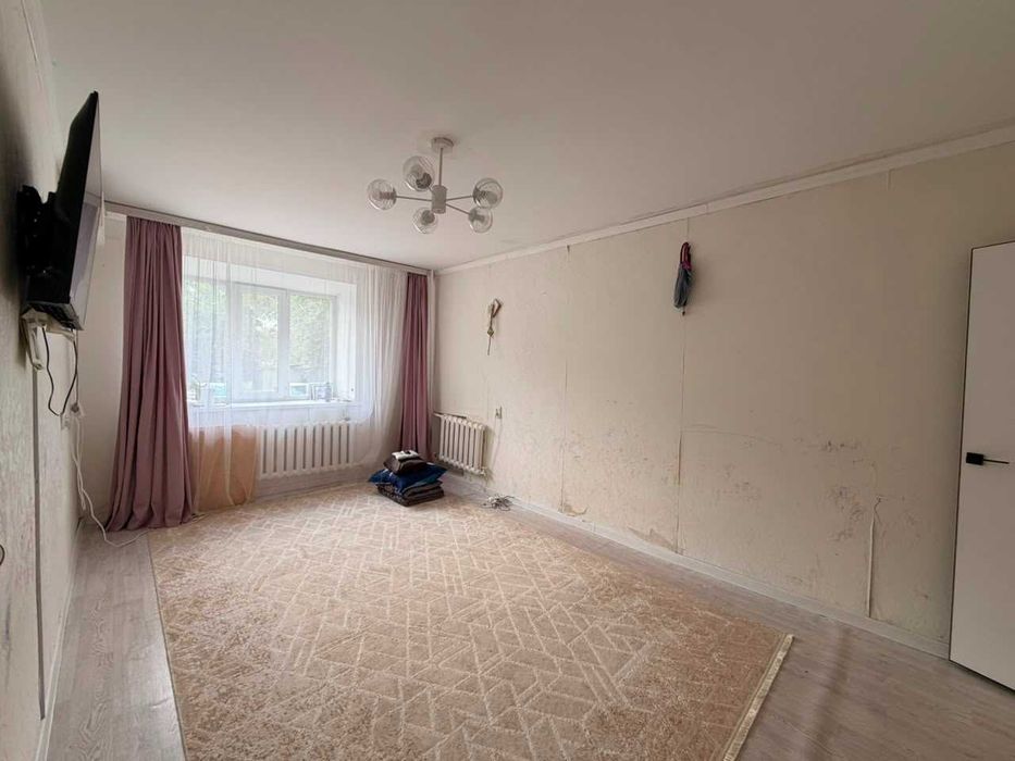 продам двух комнатную кваритру