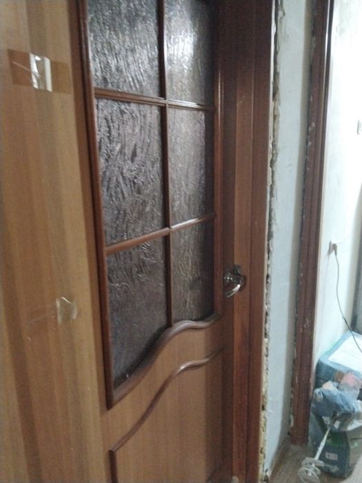 Отдам двери межкомнатные