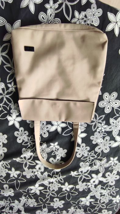 Две дамски чанти