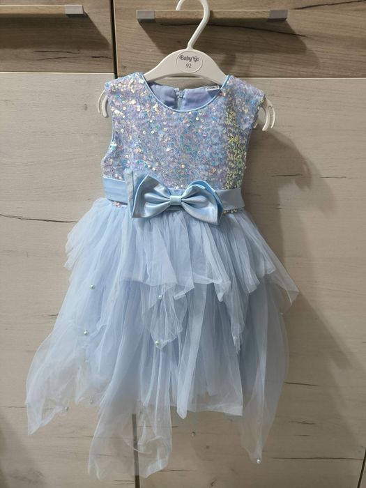 Продам платья для девочек