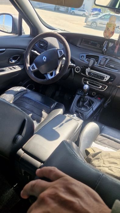 RENAULT Grand Scenic 2012 — imagine 4
