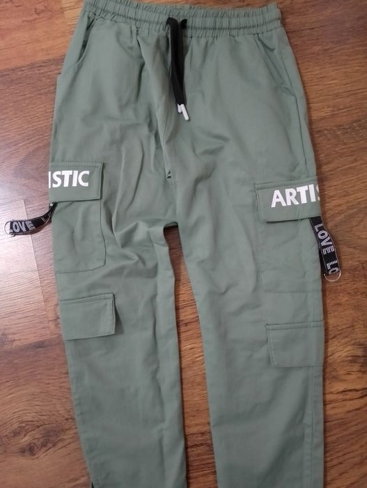 Спортен панталон за момиче